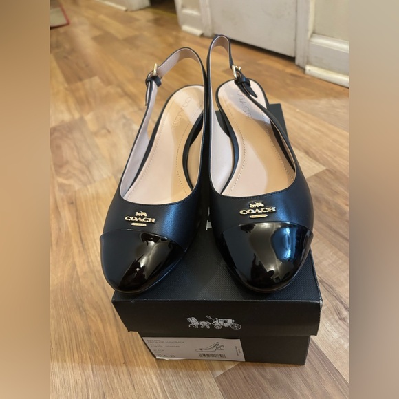 Coach Shoes Size 9.5 - Picture 1 of 3